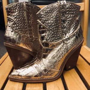 Iris Sam Edelman Gold Western Boot (NWOT) sz. 8